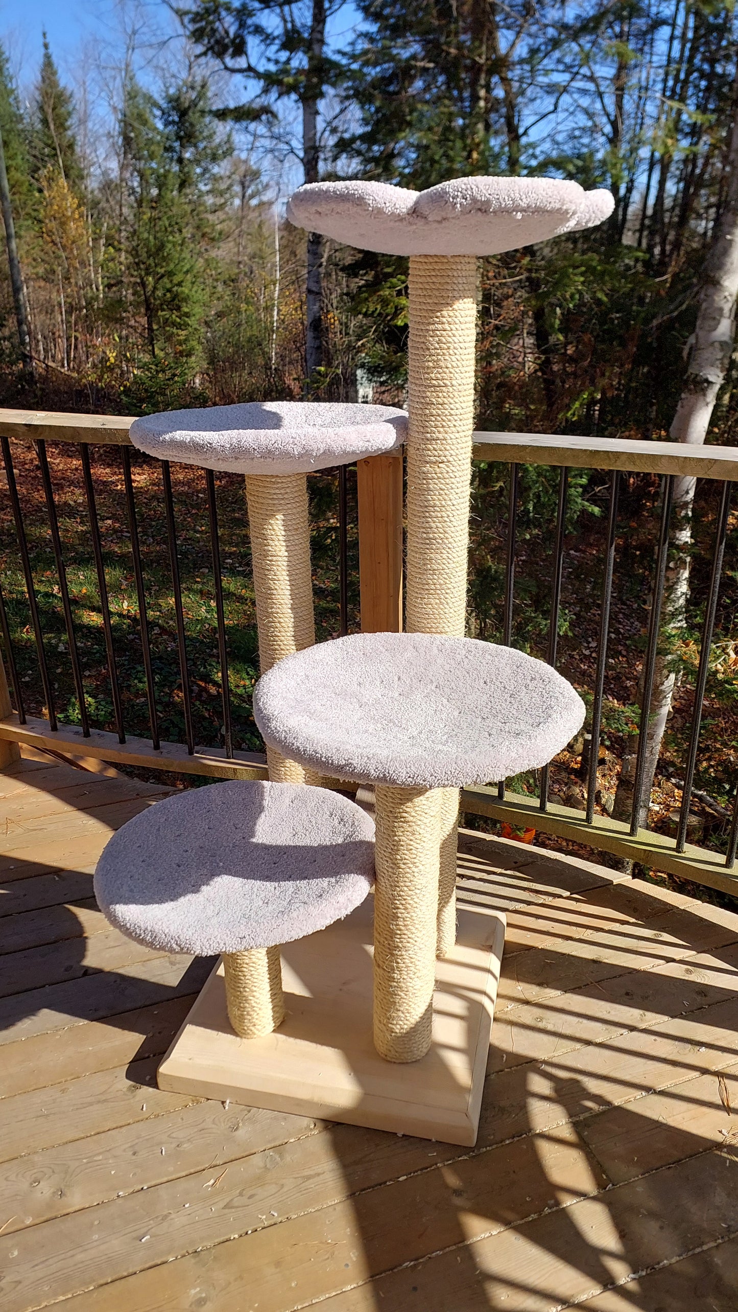Four-tier Classic tree with large platforms